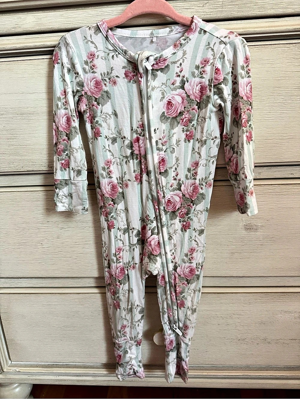 Posh Peanut Vintage Pink Rose Ruffled Zippered One Piece Footie Green & Pink